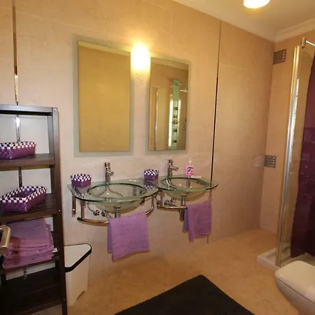 Maelou 77 - Clever Details Villa